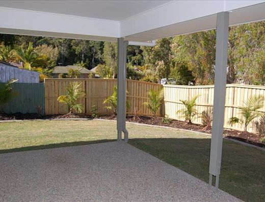 Delightful home in Noosaville image 9