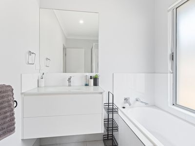 23 Enclave Bend, Earlville