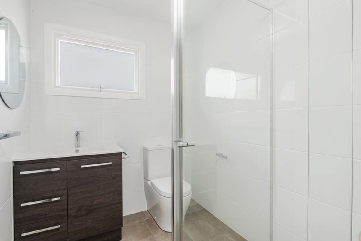 7 Lionel Parade, Springfield