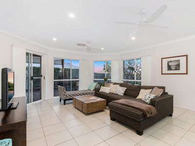 12 Hazelmere Crescent, Ormeau