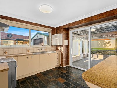 9 Warati Place, Oak Flats