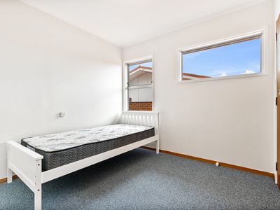 1/305 Great North Road, Henderson