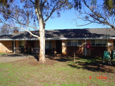 4 / 9 Lawson Street, Dubbo