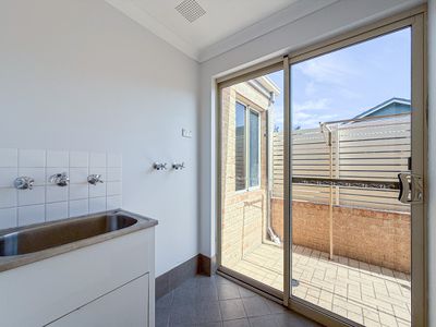 22 / 17 Third Avenue, Kelmscott