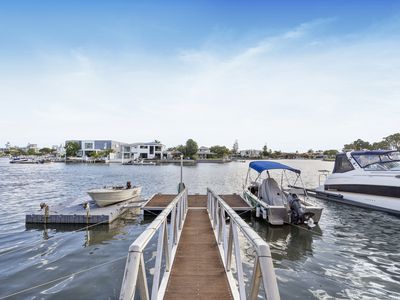 4 / 18 Back Street, Biggera Waters