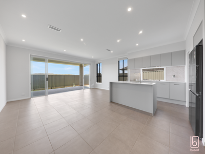 11b Shrike Way, Warnervale