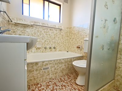 6 / 101 Sproule Street, Lakemba