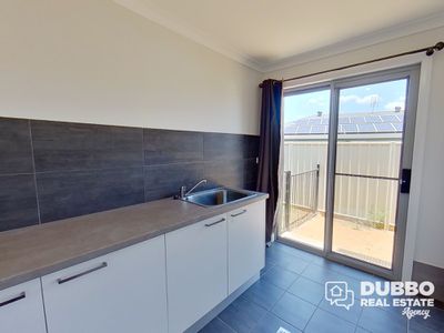 44 Holmwood Drive, Dubbo