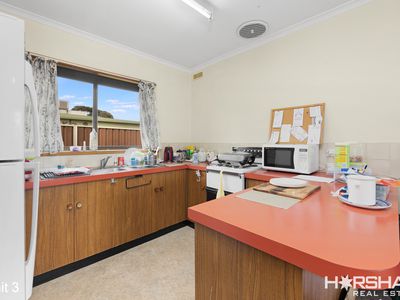 1-3 / 9 Young Street, Horsham