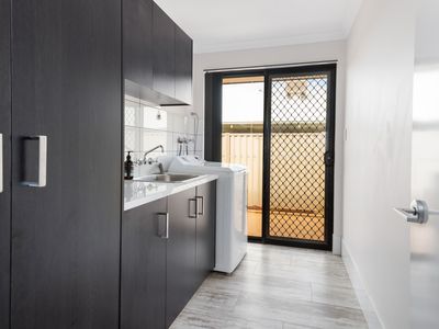 10 Tiru Close, Karlkurla