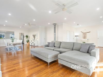 64 Parkes Street, Oak Flats