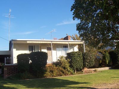 51 Queen Elizabeth Drive, Tallangatta
