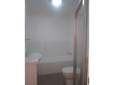 3 / 8 Acacia Street, Windang