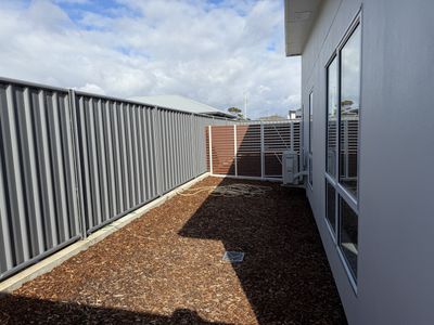 1 / 33 Lockett Street, Wynyard