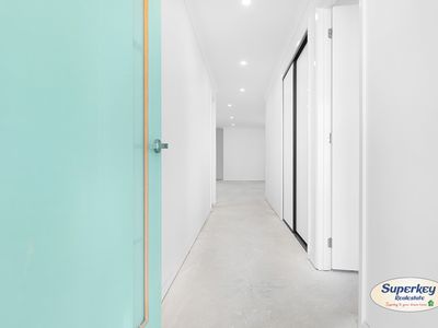 6 Palmdale Crescent, Mambourin