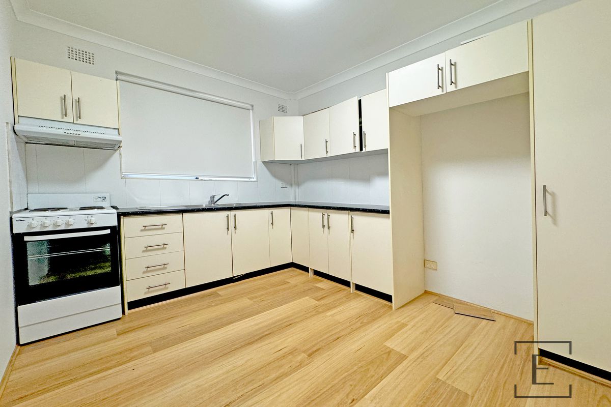 5 / 6 Eastbourne Road, Homebush West
