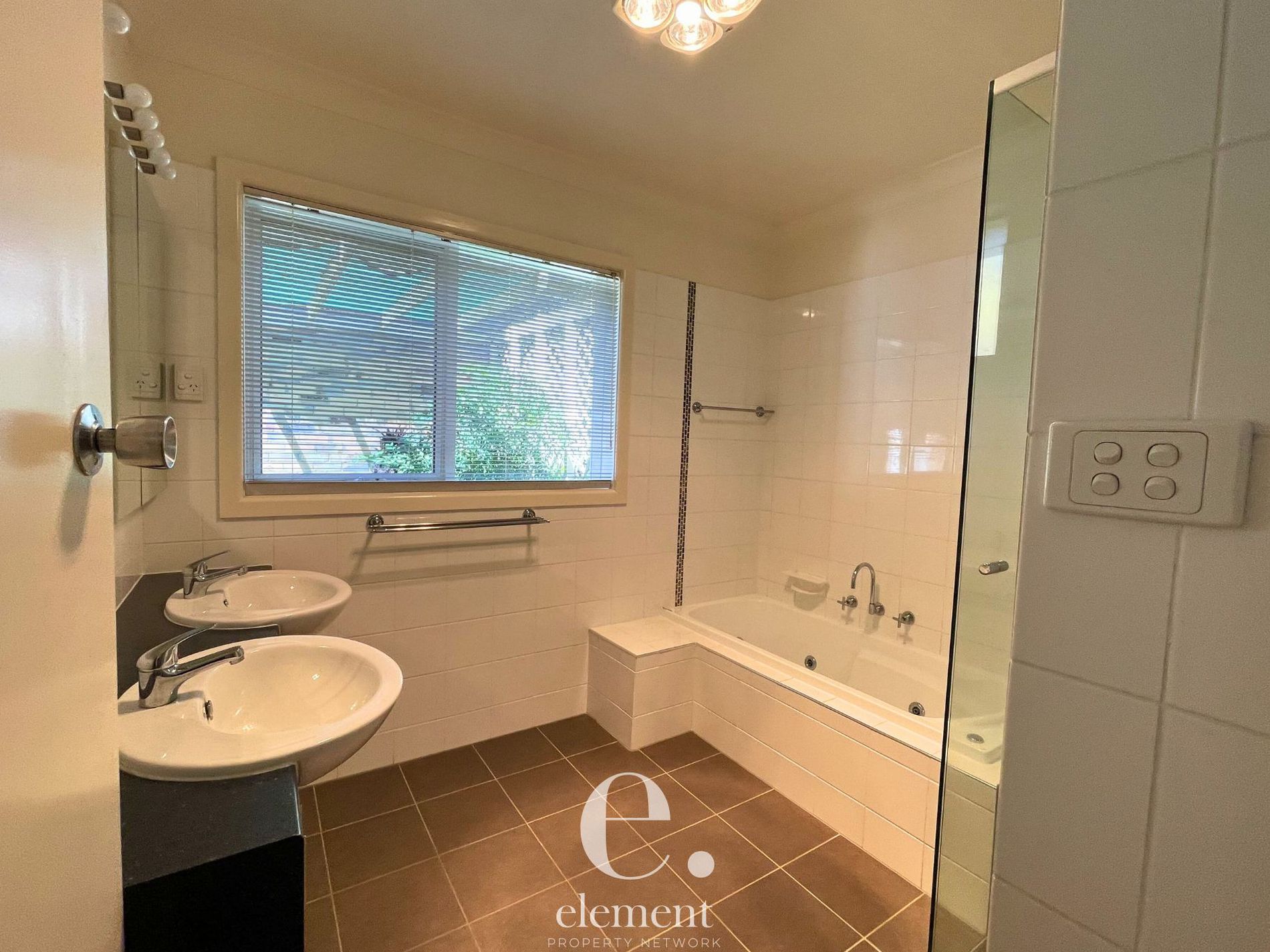 2 / 289 Roslyn Road, Belmont