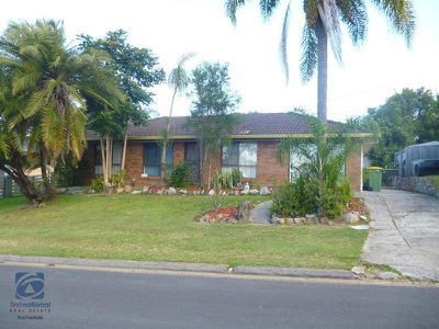 13  Kaniva , Rochedale South
