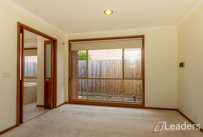 141 CATHIES LANE, Wantirna South