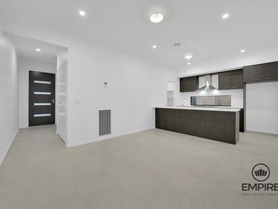 15 Whitestrand Road, Clyde North