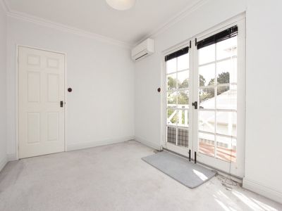 2 / 19 Kitchener Avenue, Victoria Park