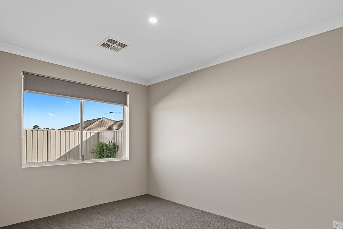 21 Pinelle Parkway, Aubin Grove