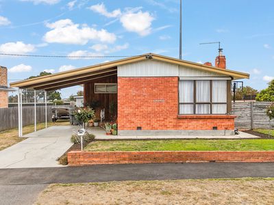 27 Medina Street, Youngtown