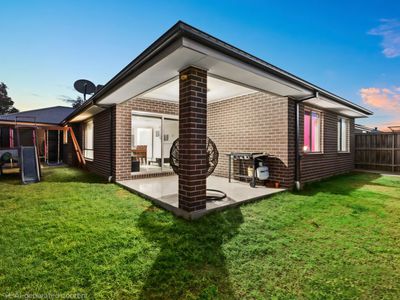 40 Alarah Boulevard, Cranbourne West