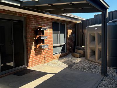 8 / 7 Dragonfly Drive, Seymour