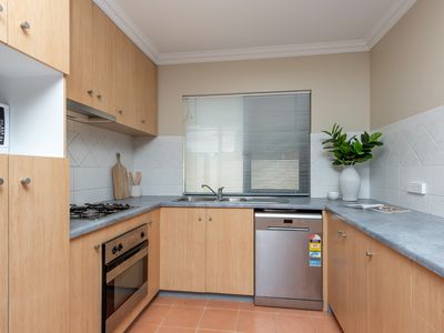 1/16 Kinsella Street, Joondanna