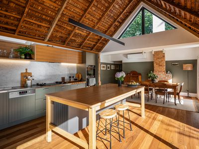 36 FINCH STREET, Beechworth