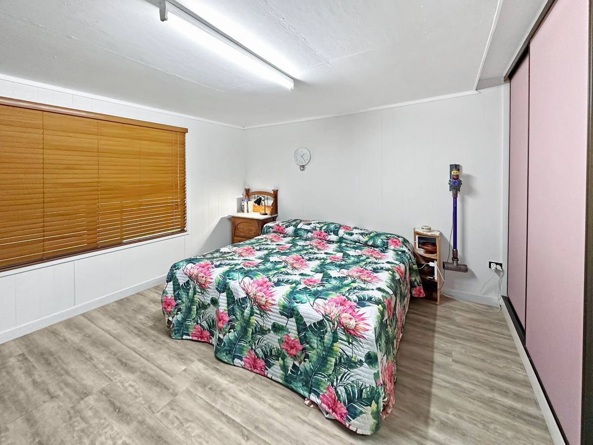 24 Willetts Road, Atherton