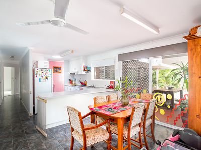 24 Lido Parade, Urangan