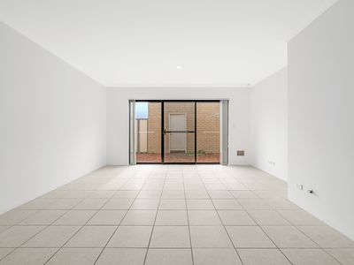 4 / 8 Toledo Close, Cannington