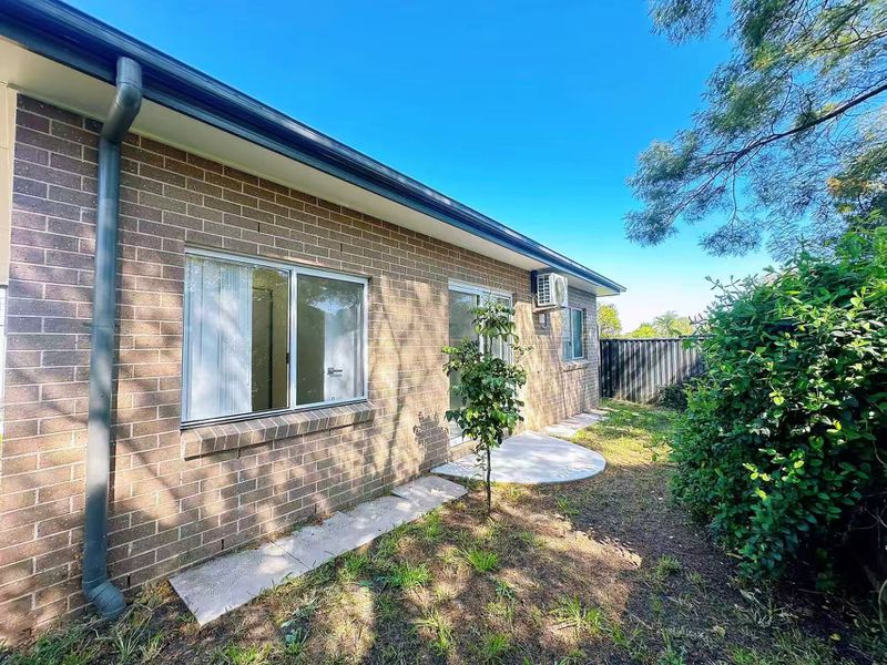6A Scribbly Place, Macquarie Fields