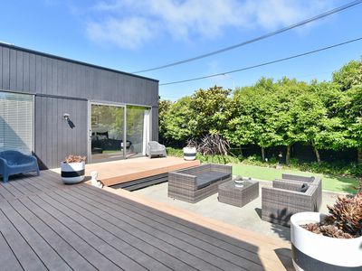 102 Hills Road, Edgeware