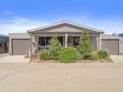 8 Lorikeet Drive, Tocumwal
