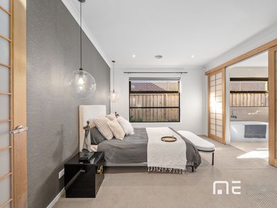 10 Erindale Street, Cranbourne West