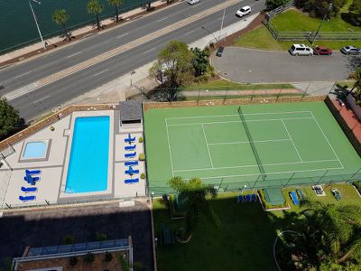 102 / 33 Thornton Street, Surfers Paradise