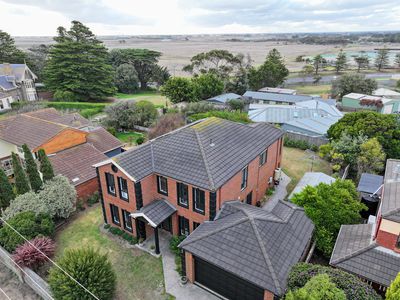 4 Seaview Way, Port Fairy