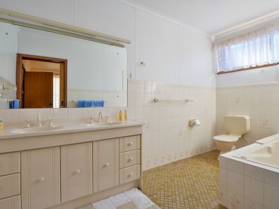 64 Addis Street, Lamington