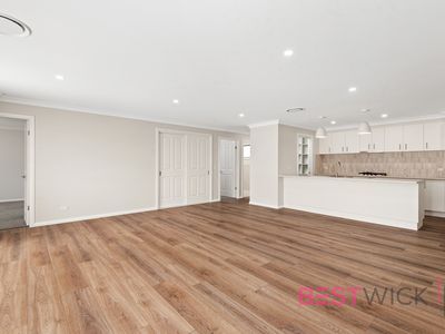 100 Peel Street, Bathurst