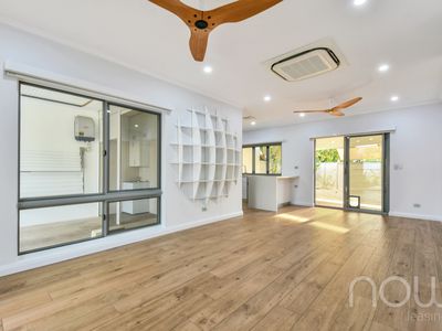 10 / 10 Grassland Crescent, Leanyer