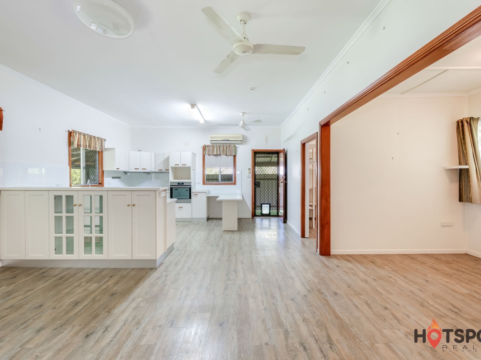 19C Low Street, Kensington