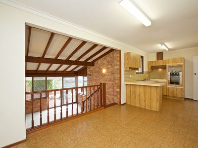 4 Sandringham Street, Trigg