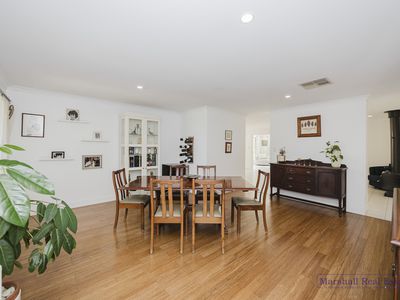 28 Newgain Cres, Carramar