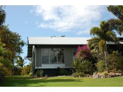 5 Fantail Crescent, Cooroy