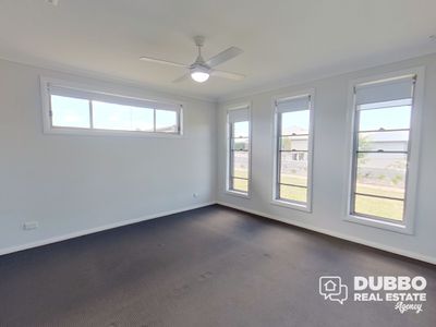 44 Holmwood Drive, Dubbo