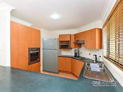 3 Lake Cootharaba Pl, Logan Reserve