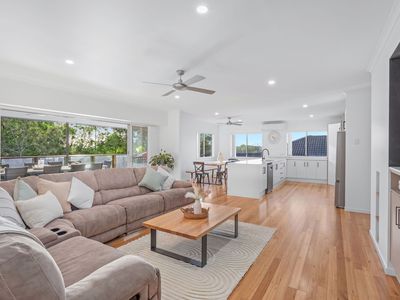 5 Timbertop Ave, Forster